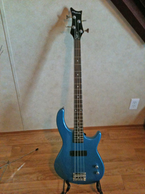 Playmate - Electric Bass